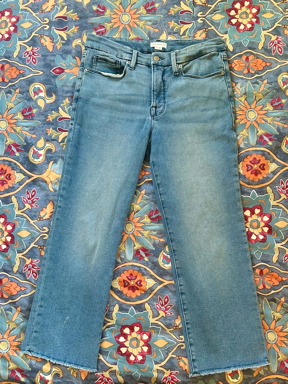 Good American Light Blue Cropped Straight-Leg Jeans